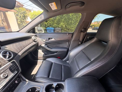Used 2019 Mercedes-Benz CLA 250 image 12