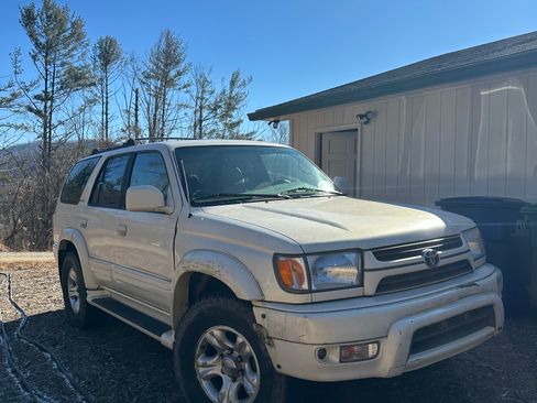 Used 2002 Toyota 4Runner Limited image 11