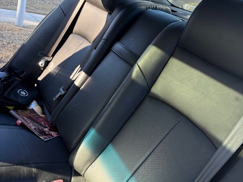 Used 2010 INFINITI G37 Journey w/ Premium Pkg image 16