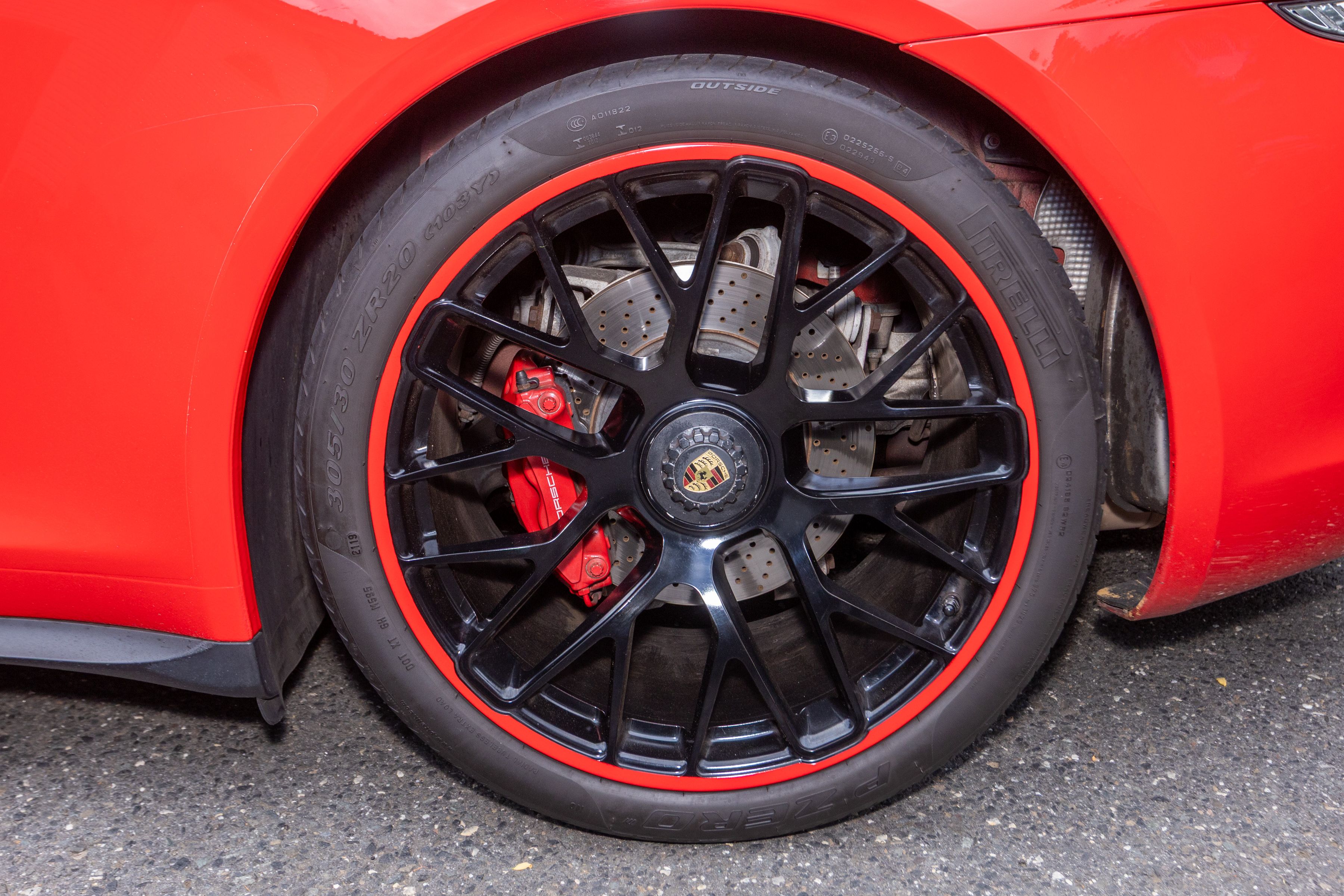 Used 2016 Porsche 911 Carrera GTS RWD image 27