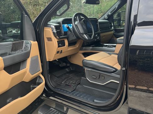 Used 2024 Ford F250 Lariat w/ Lariat Ultimate Package image 8