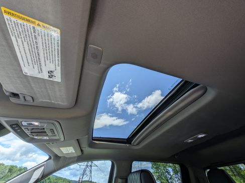 Used 2022 Chevrolet Silverado 1500 LT Trail Boss w/ LT Trail Boss Premium Package image 24