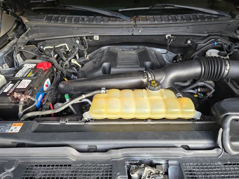 Used 2019 Ford Expedition Limited w/ Equipment Group 303A image 15