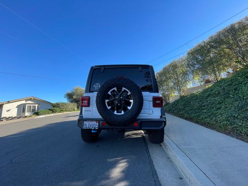 Used 2024 Jeep Wrangler Unlimited Rubicon 4xe w/ Safety Group image 10