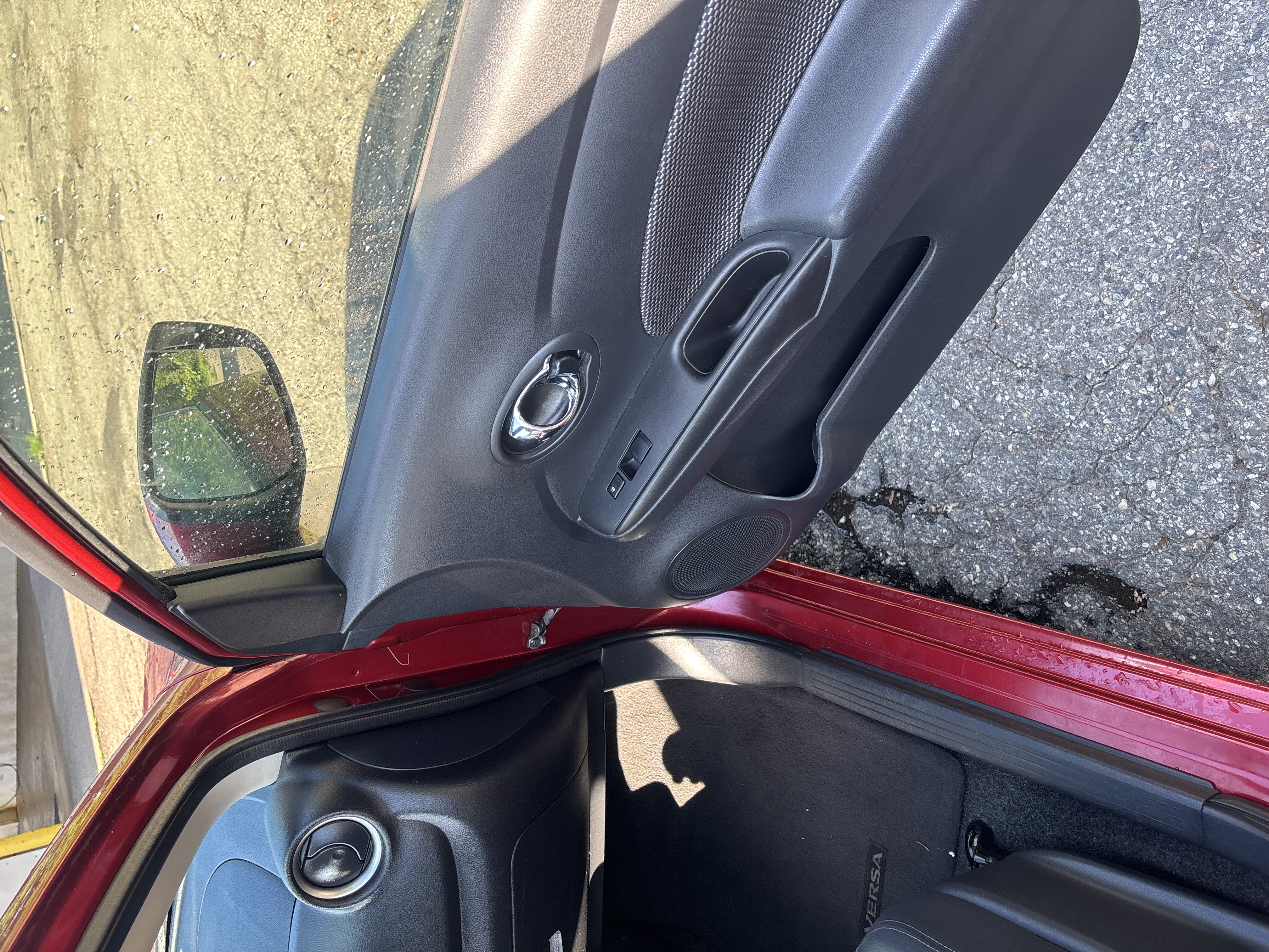 Used 2018 Nissan Versa SV FWD image 14