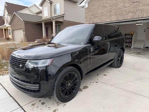 Used 2024 Land Rover Range Rover SE image 5