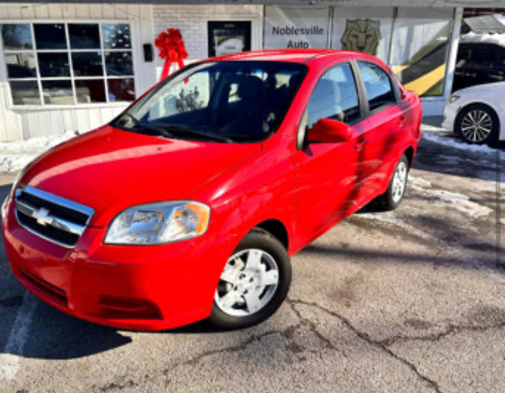 Used 2009 Chevrolet Aveo LT FWD image 1