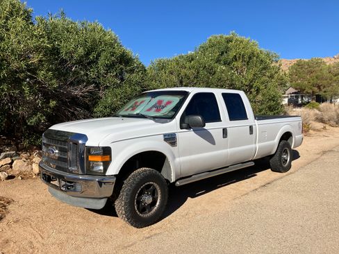 Used 2010 Ford F250 XL image 4