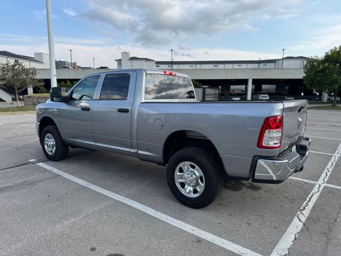 Used 2024 RAM 2500 Tradesman w/ Chrome Appearance Group image 5