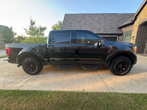 Used 2022 Ford F150 XLT w/ Equipment Group 302A High RWD image 10