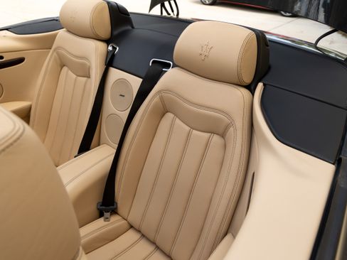Used 2012 Maserati GranTurismo Convertible image 25
