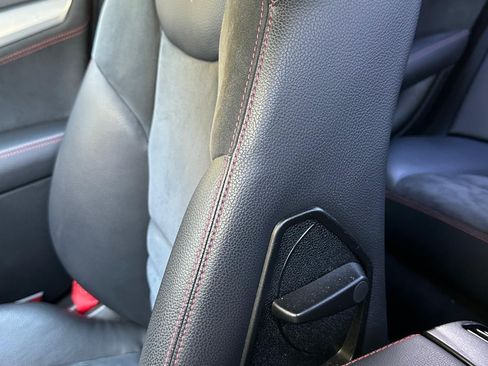 Used 2013 Mercedes-Benz C 250 Sedan image 20