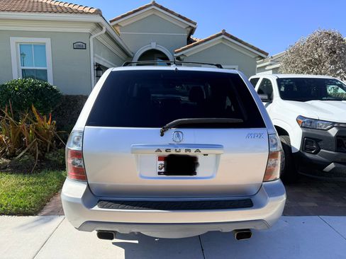 Used 2005 Acura MDX Touring image 2