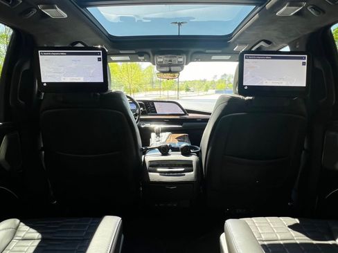 Used 2021 Cadillac Escalade ESV Sport Platinum w/ LPO, ONYX Package AWD/4WD image 10