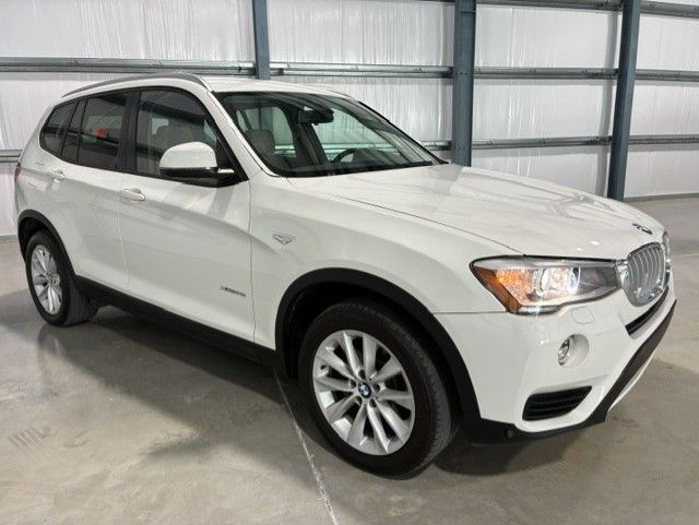 Used 2017 BMW X3 xDrive28i AWD/4WD image 2