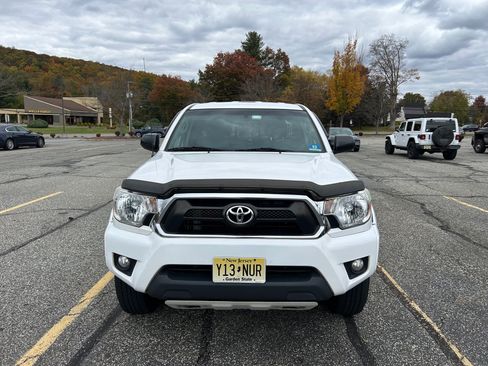 Used 2013 Toyota Tacoma 4x4 Access Cab V6 image 2