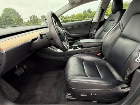 Used 2019 Tesla Model 3 Standard Range Plus RWD image 11