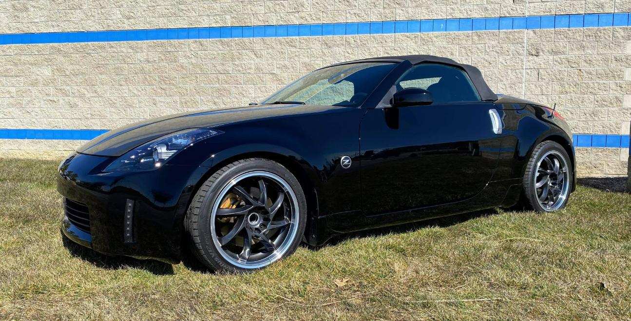 Used 2004 Nissan 350Z Touring RWD image 6