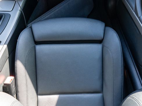 Used 2013 BMW 335i Coupe image 18