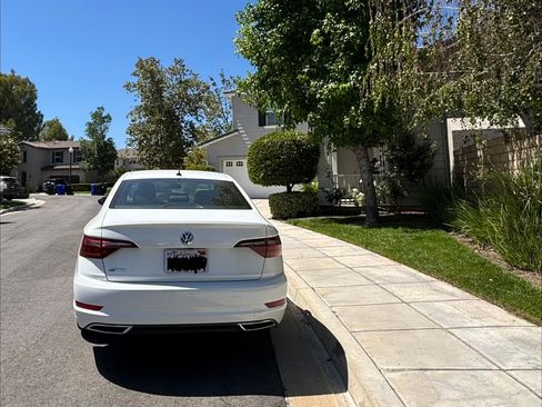 Used 2019 Volkswagen Jetta R-Line FWD image 6