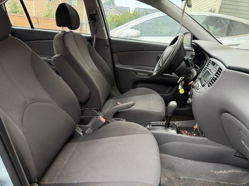 Used 2009 Kia Rio5 w/ PWR Pkg image 10