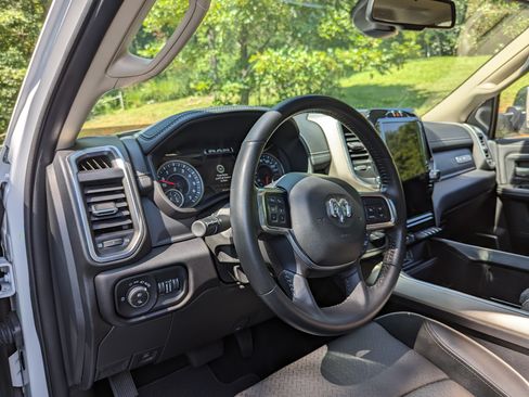 Used 2022 RAM 2500 Laramie image 17