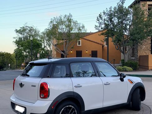 Used 2015 MINI Cooper Countryman FWD image 6