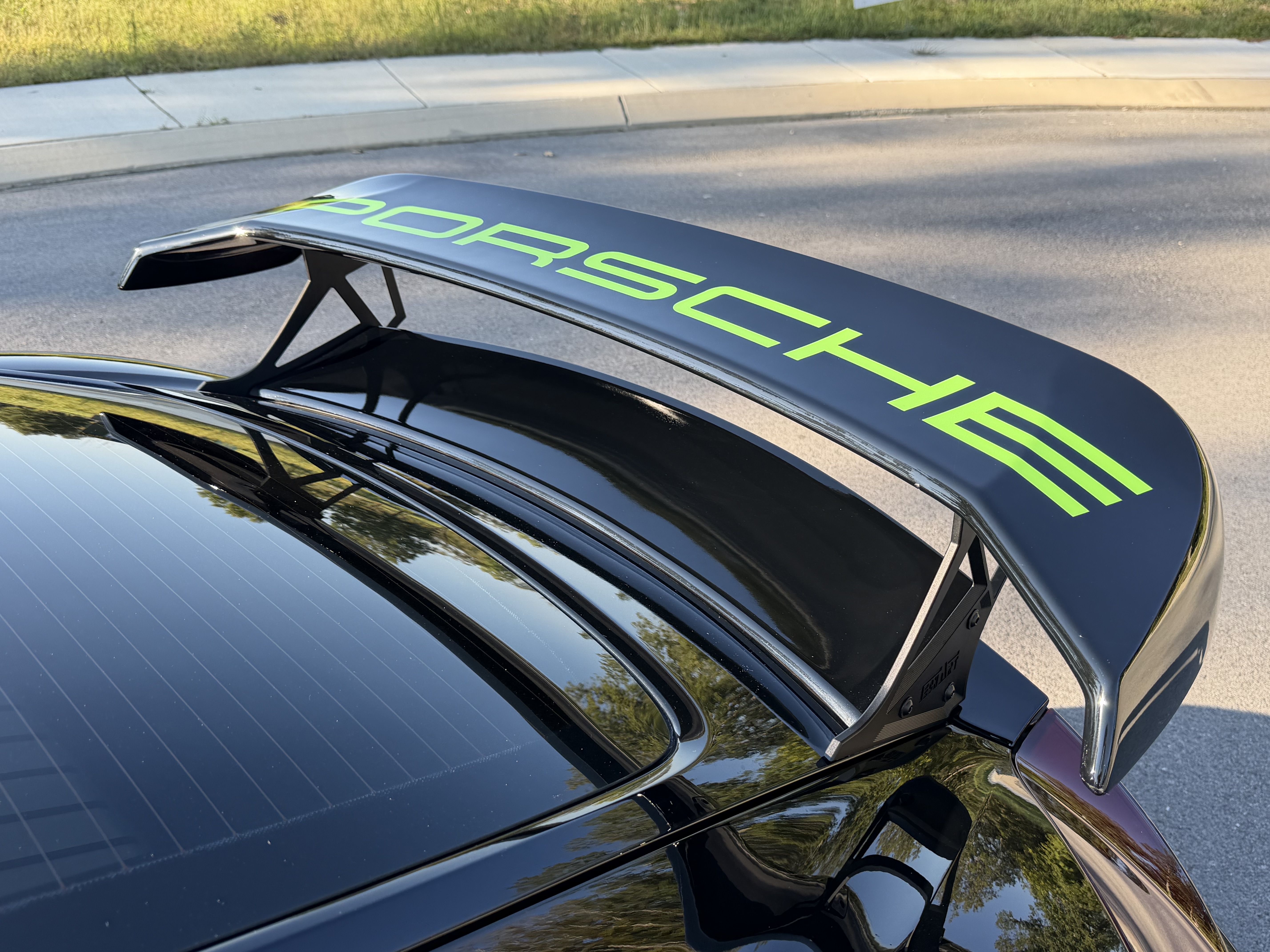 Used 2016 Porsche Cayman RWD image 13
