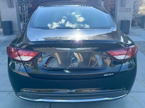 Used 2015 Chrysler 200 Limited image 5