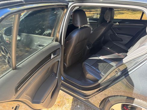 Used 2015 Volkswagen GTI SE image 15