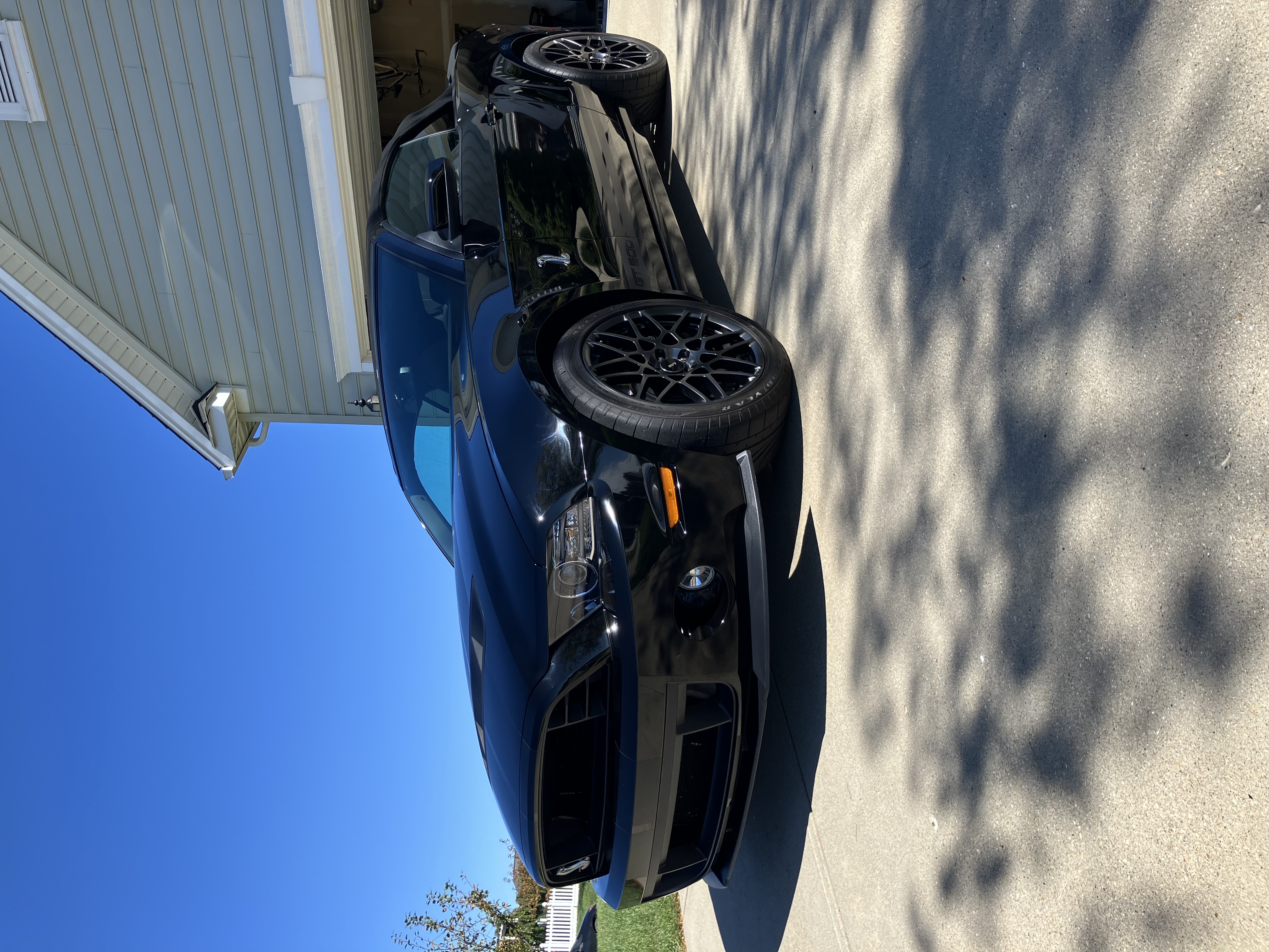 Used 2013 Ford Mustang Shelby GT500 RWD image 2