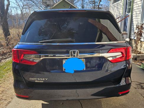 Used 2019 Honda Odyssey EX image 5