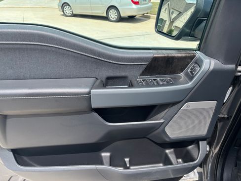 Used 2023 Ford F150 Lariat w/ FX4 Off-Road Package AWD/4WD image 18