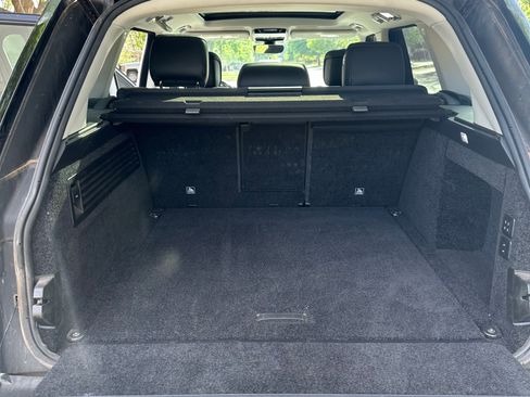 Used 2020 Land Rover Range Rover HSE image 11