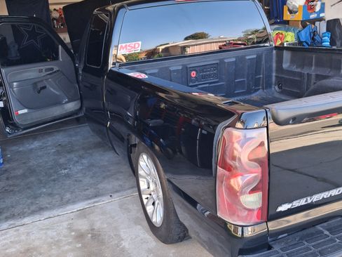 Used 2003 Chevrolet Silverado 1500 LT image 2