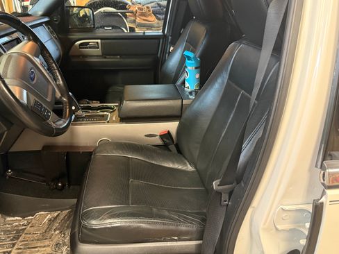 Used 2017 Ford Expedition EL Limited w/ Equipment Group 301A image 12