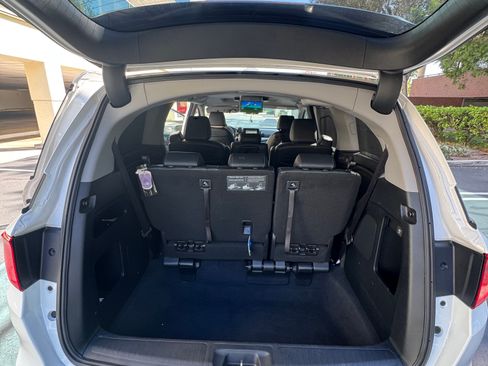Used 2023 Honda Odyssey Touring image 21