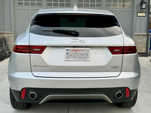 Used 2018 Jaguar E-PACE S image 2