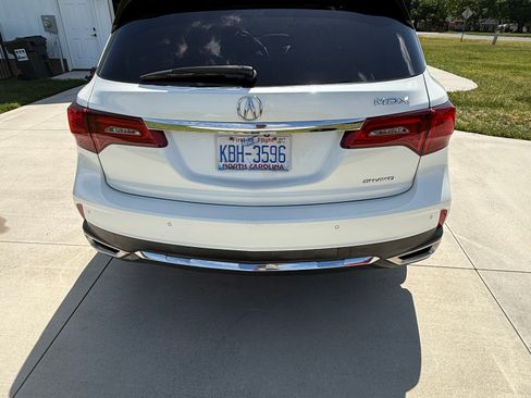Used 2017 Acura MDX SH-AWD w/ Advance Package image 6