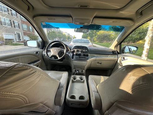 Used 2006 Honda Odyssey EX-L image 2