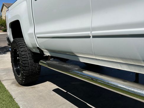 Used 2018 Chevrolet Silverado 1500 LT w/ All Star Edition AWD/4WD image 14