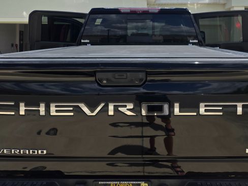 Used 2020 Chevrolet Silverado 3500 LTZ w/ LTZ Premium Package AWD/4WD image 12