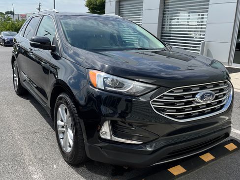 Used 2020 Ford Edge SEL w/ Convenience Package image 5