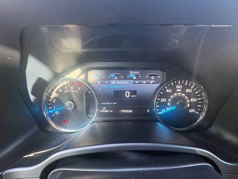 Used 2017 Ford F150 Platinum w/ Technology Package AWD/4WD image 5