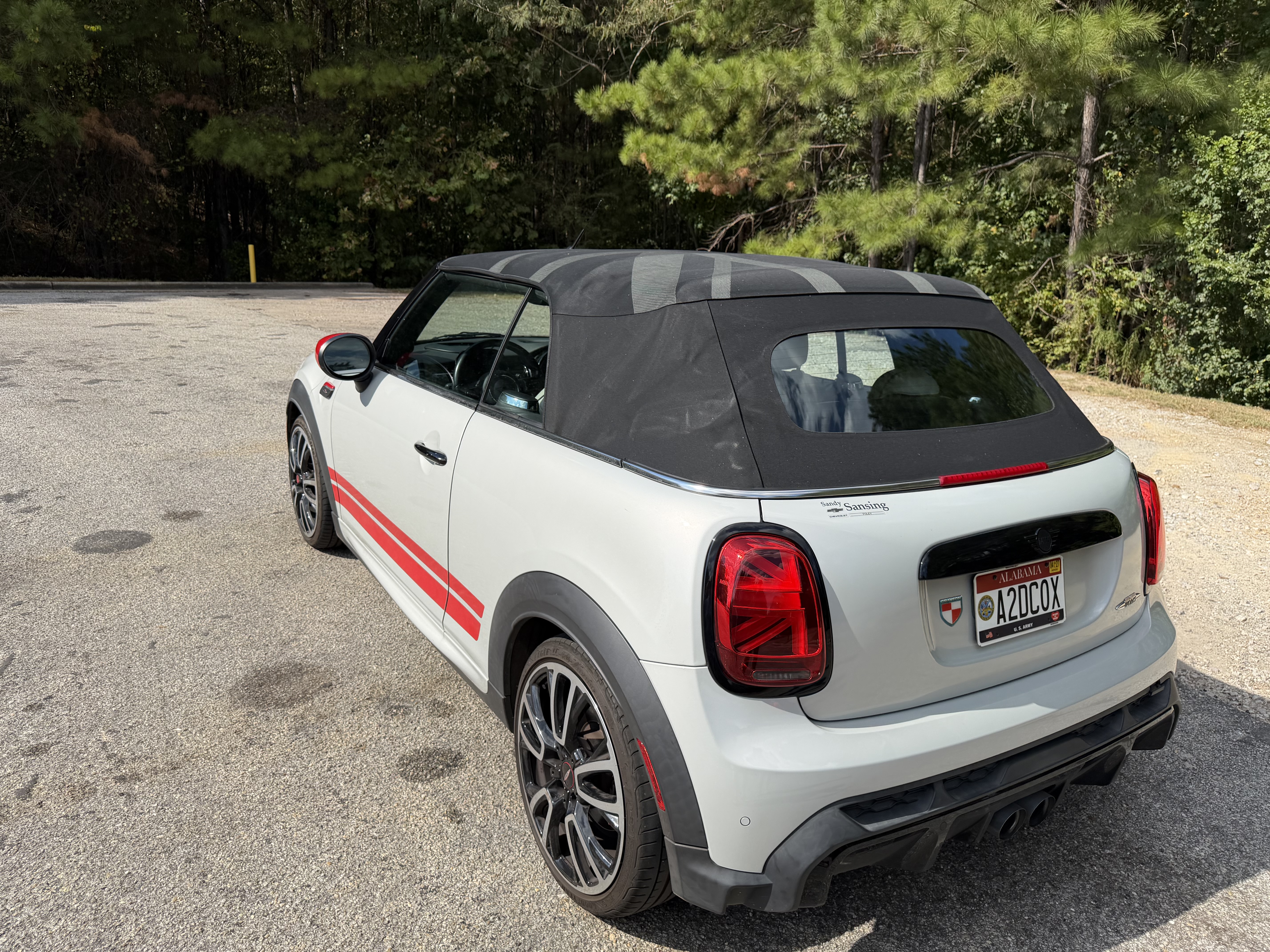 Used 2022 MINI Cooper John Cooper Works w/ Driver Assistance Package FWD image 4