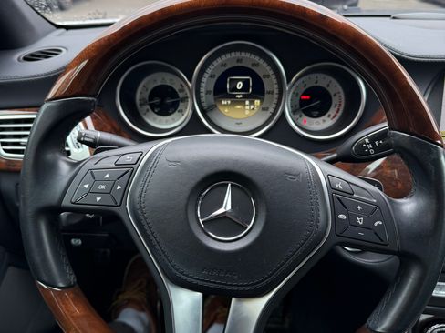 Used 2012 Mercedes-Benz CLS 550 4MATIC image 10