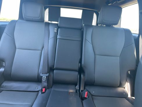 Used 2026 Lexus GX 550 w/ Cold Area Package AWD/4WD image 8