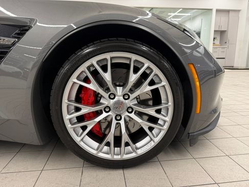 Used 2016 Chevrolet Corvette Z06 w/ 2LZ Preferred Equipment Group image 18