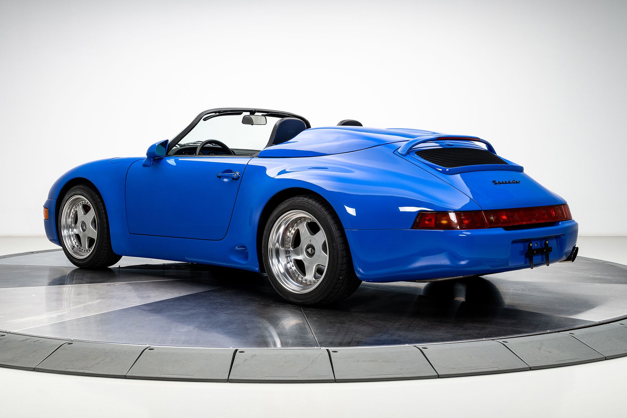 Used 1994 Porsche 911 Speedster RWD image 4