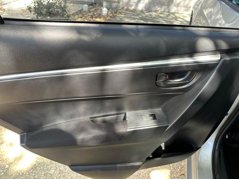 Used 2016 Toyota Corolla L image 15